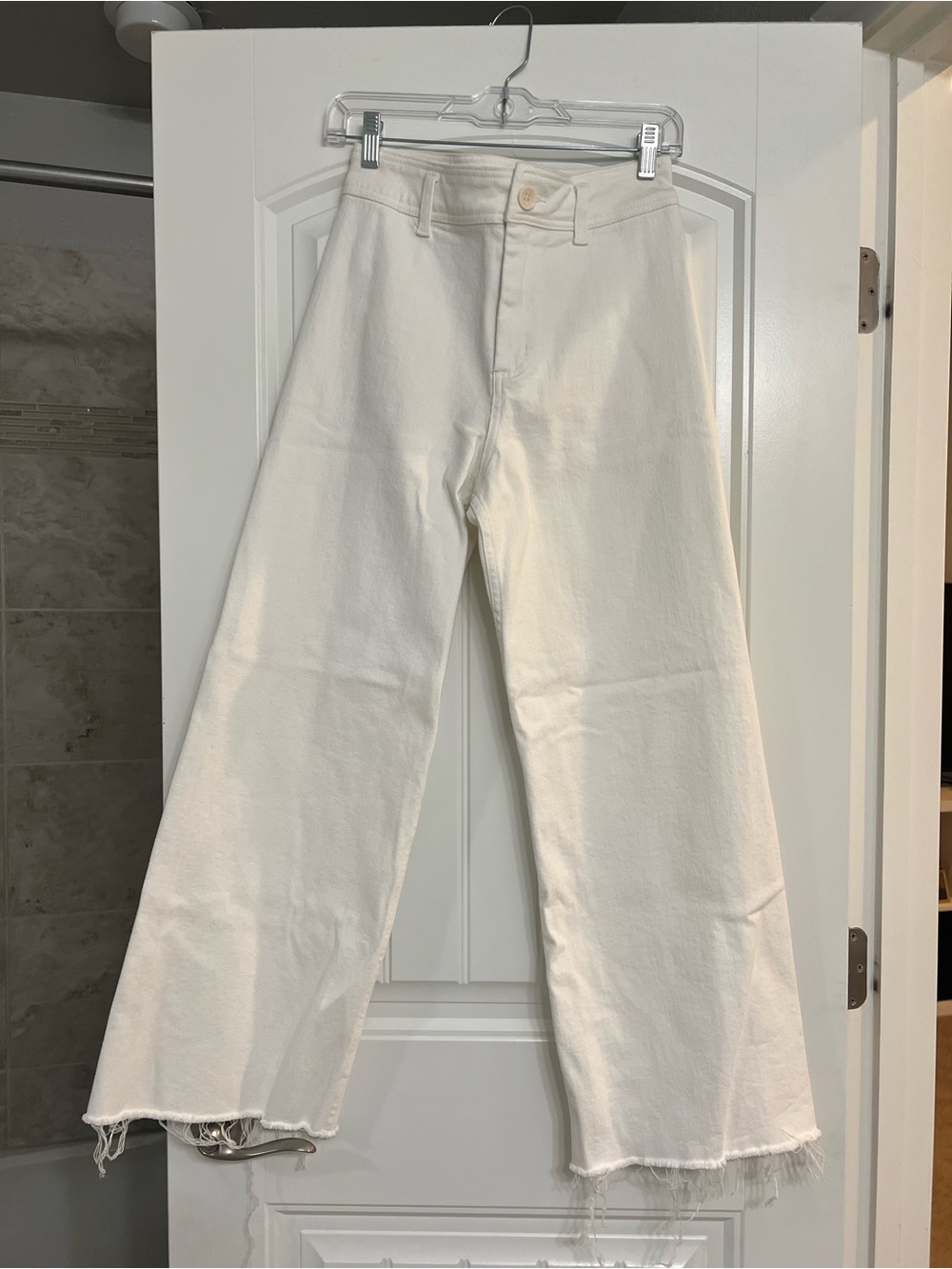 American Threads Cream Wide-Leg Jeans with Frayed Hem
